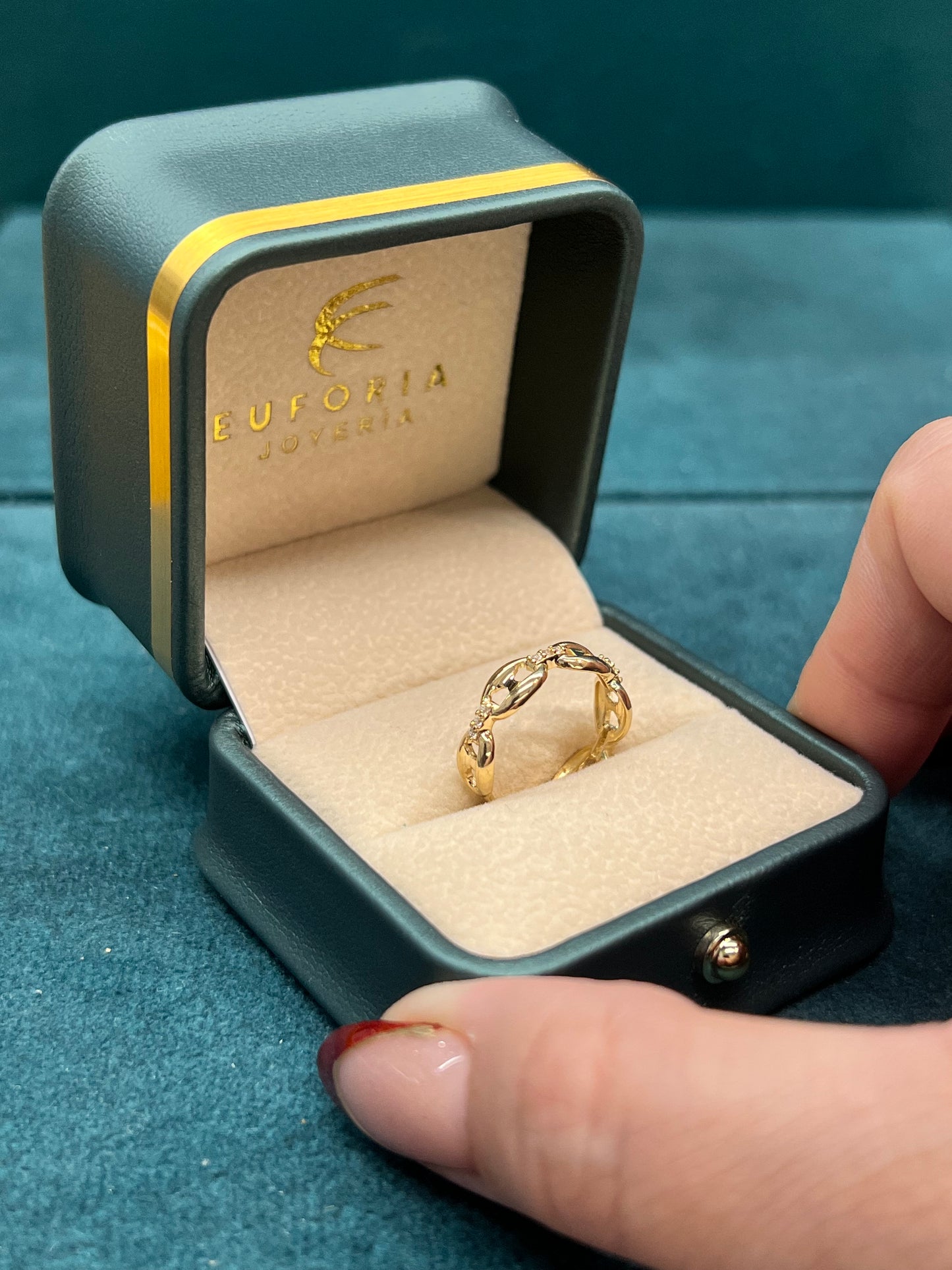 Anillo GCC CON CIRCONES / talla 5½ / 2.0 gr / ORO NACIONAL