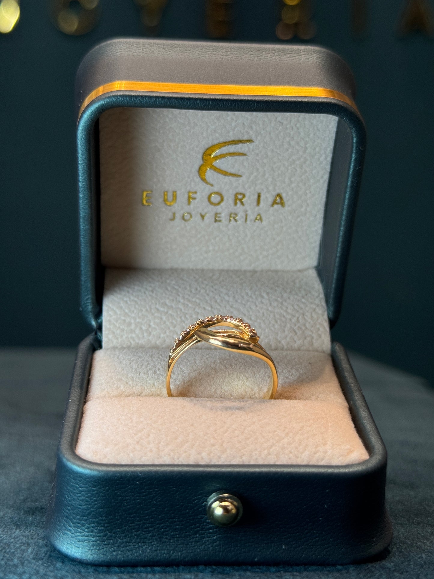 Anillo dama doble circones / talla 7¾ / 2.5 gr / ORO NACIONAL