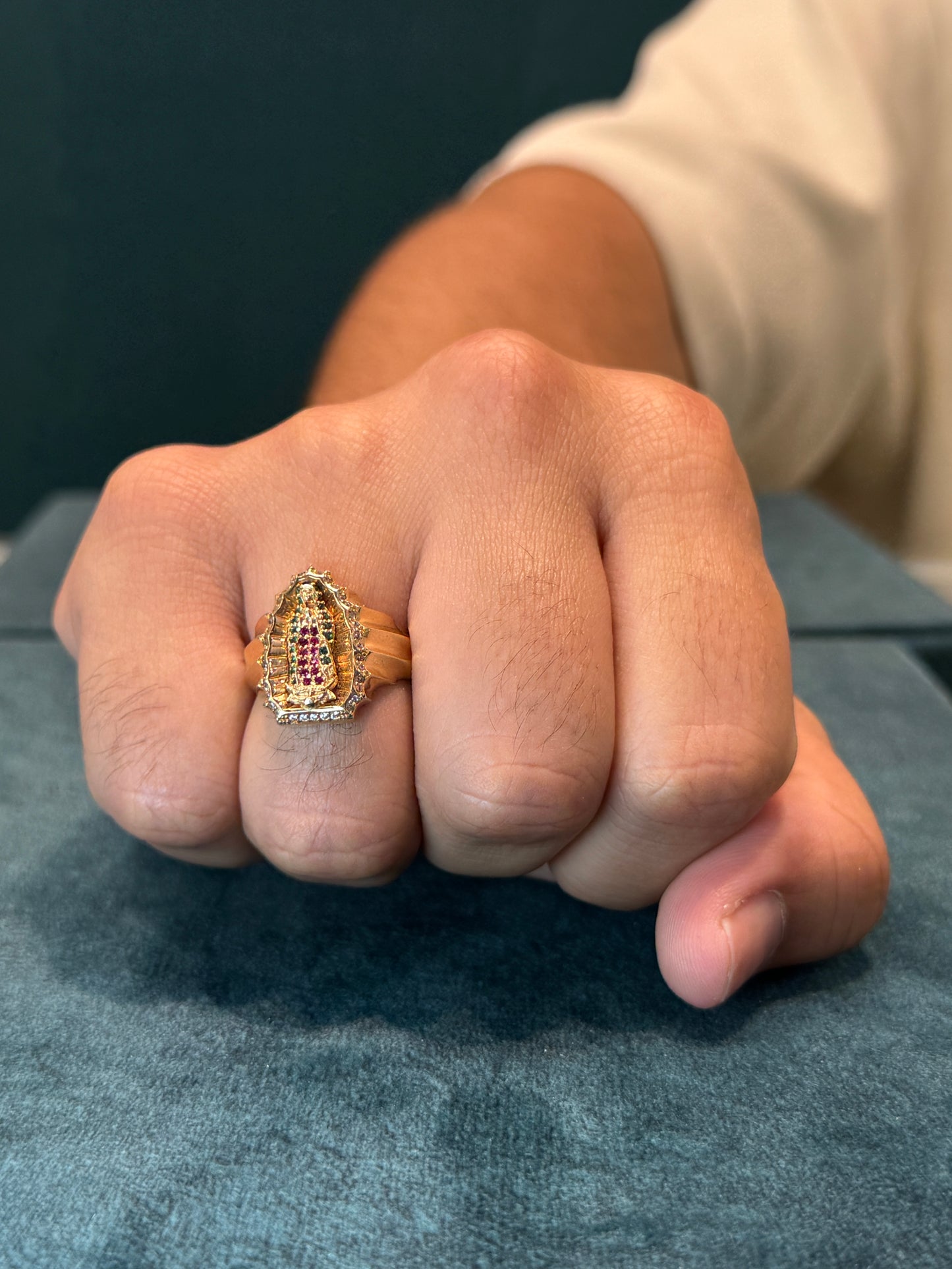 anillo VIRGEN DE GUADALUPE / talla 9 / 7.7 gr / ORO NACIONAL