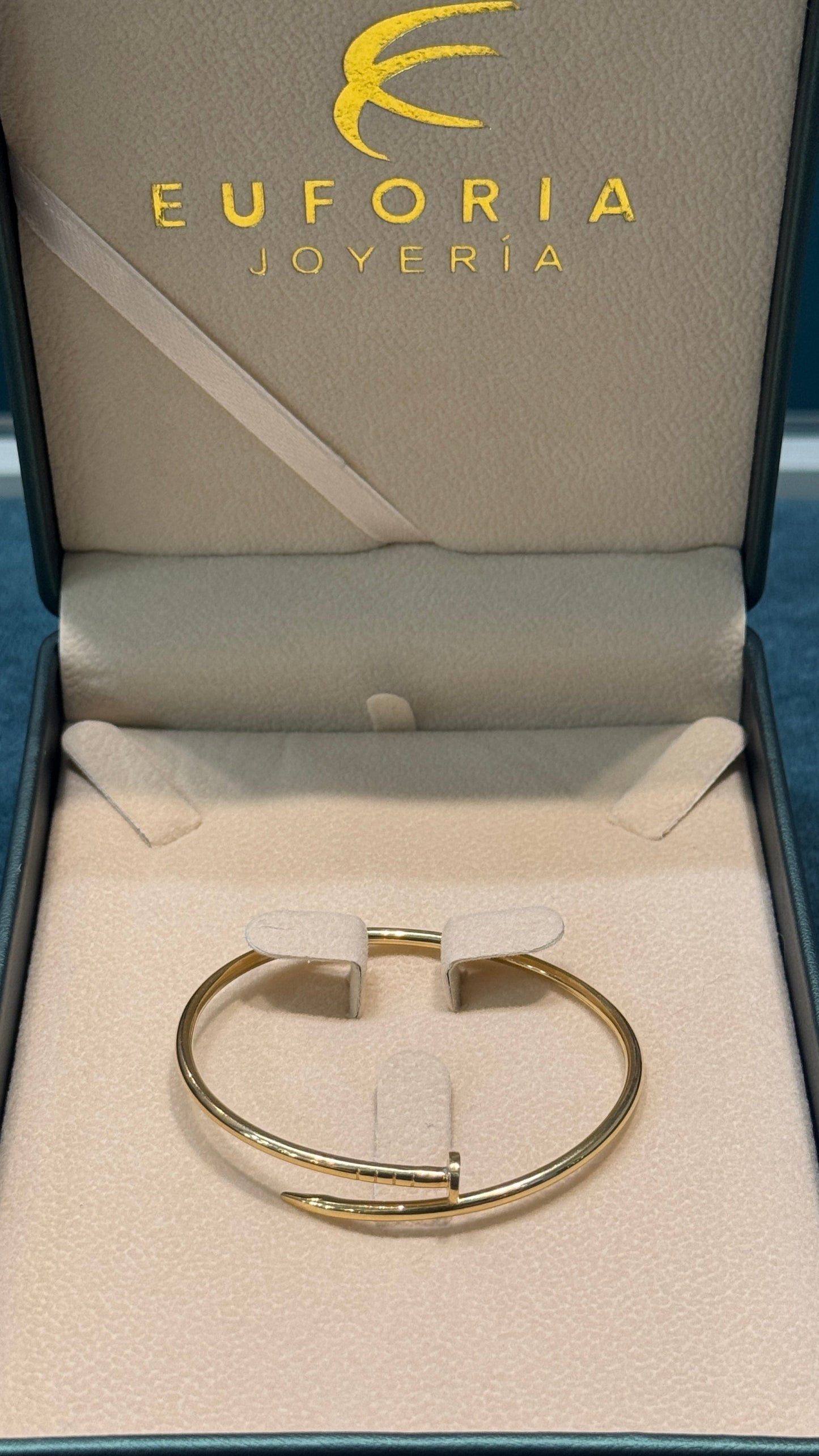 pulso aro clavo / 5.9 gr / oro nacional