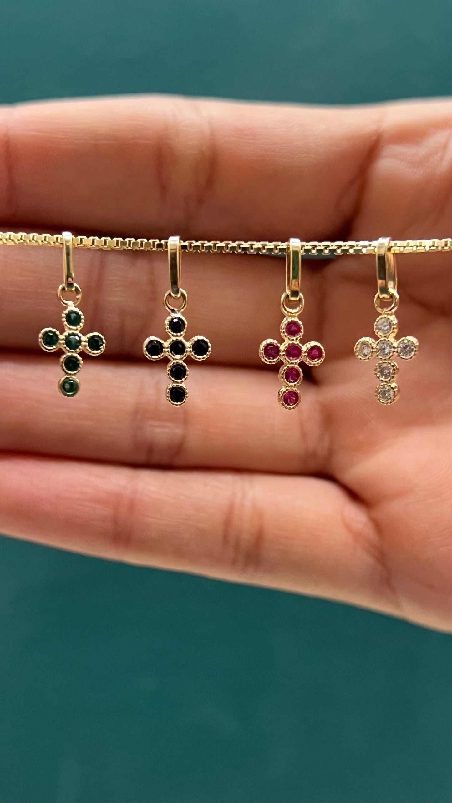 Dije mini cruz varios colores - Oro nacional / 0.7 gr