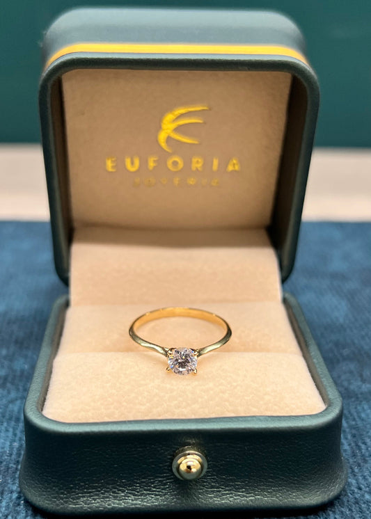 Anillo de dama solitario liso