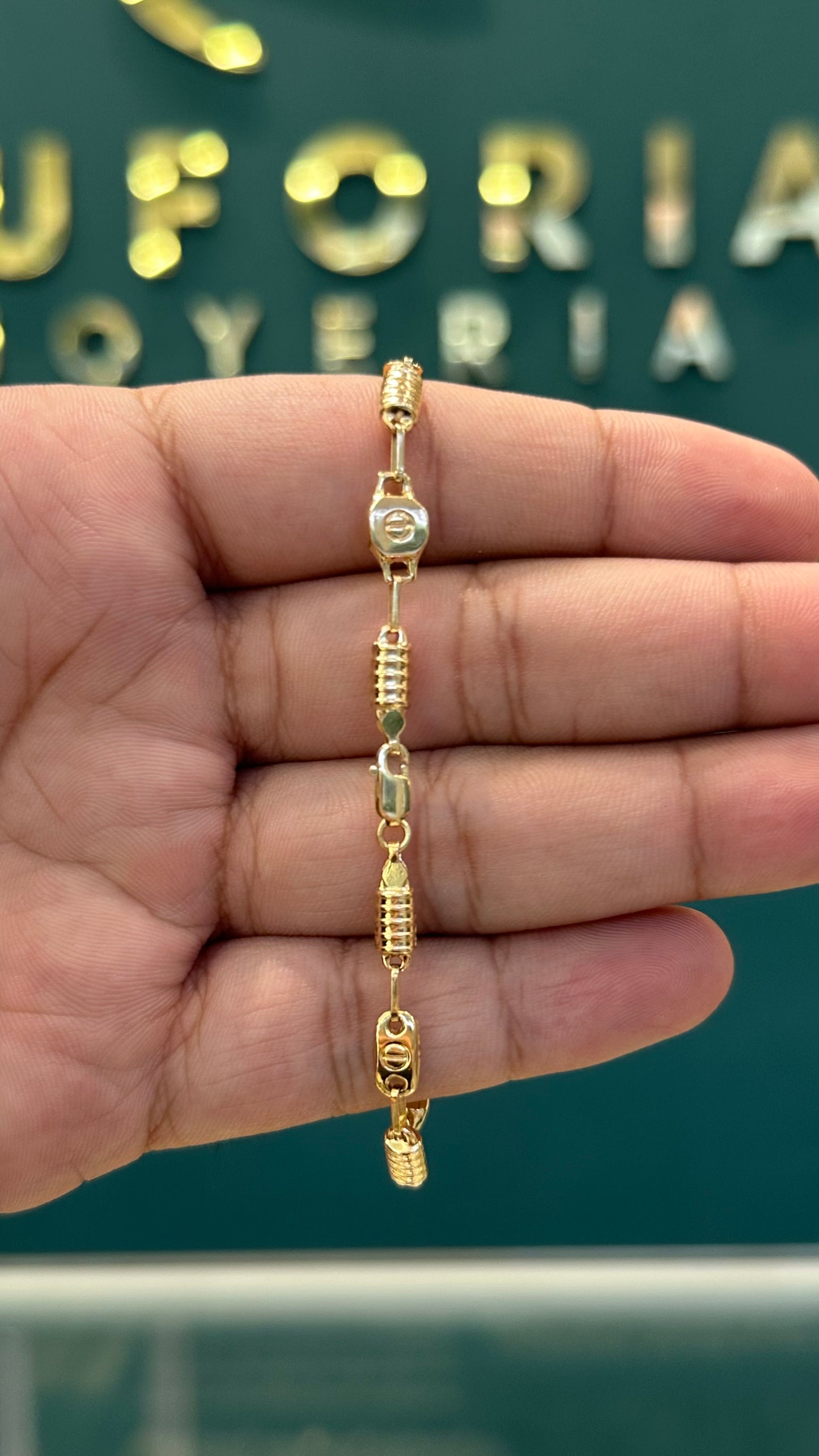 Pulso rústico -Oro nacional / 3.6 gr - 19 cm