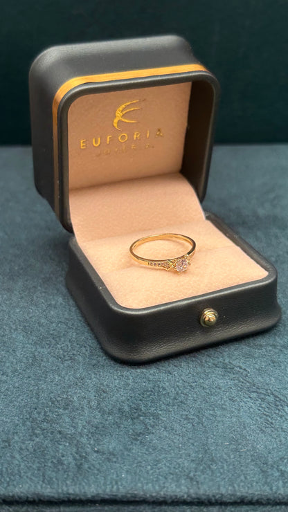 Anillo de dama con circones - talla 8 / 1.9 Gr