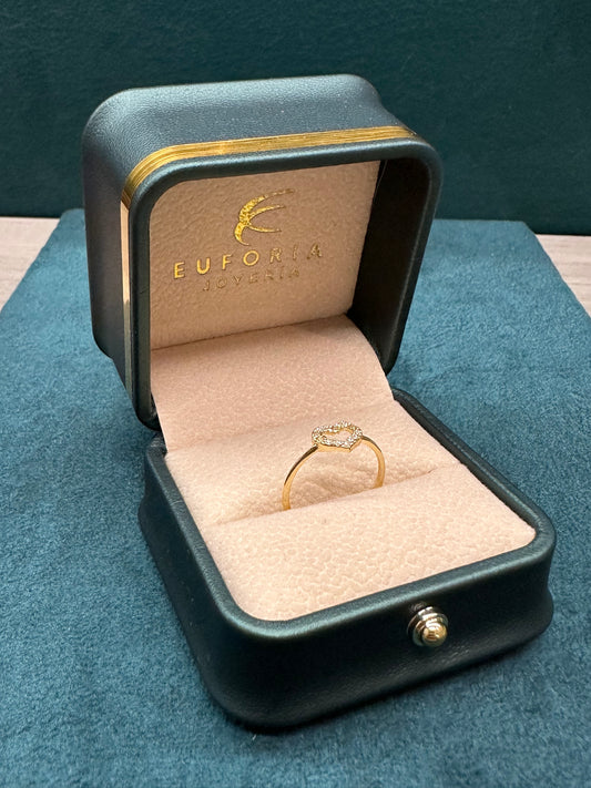 Anillo corazón de circones / Oro nacional - talla 8 / 1.0 Gr