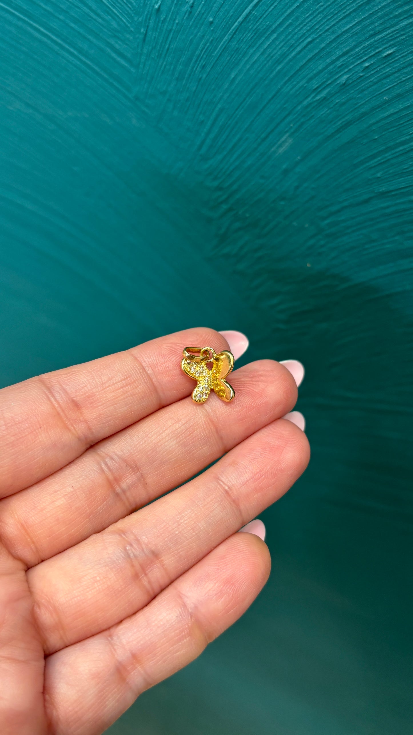 Dije mariposa - Oro nacional / 1.0 gr