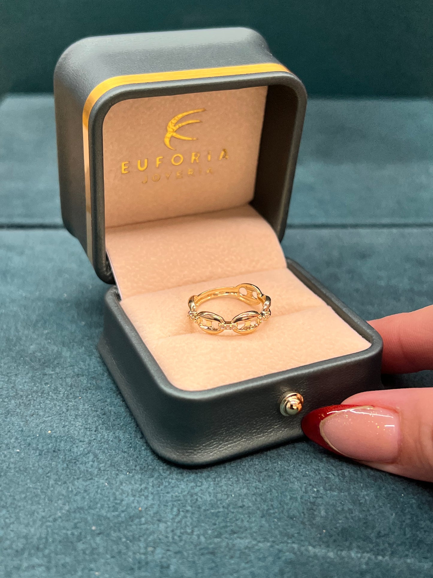 Anillo GCC CON CIRCONES / talla 5½ / 2.0 gr / ORO NACIONAL