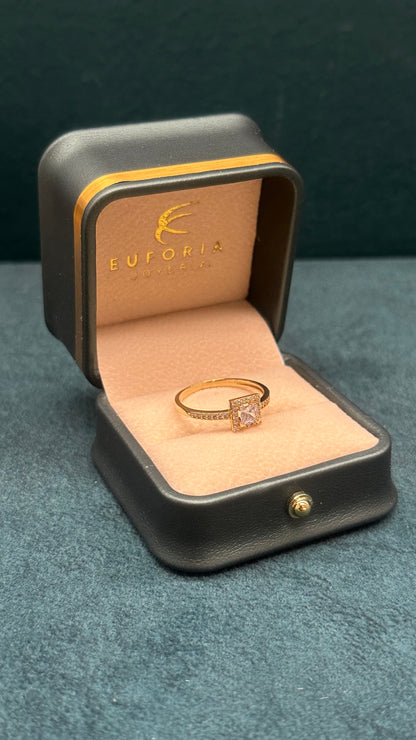 Anillo de dama - Oro nacional- Talla 9  / 2.3 gr