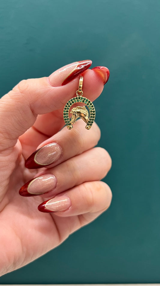 Dije herraje con caballo - Oro nacional / 1.6 gr