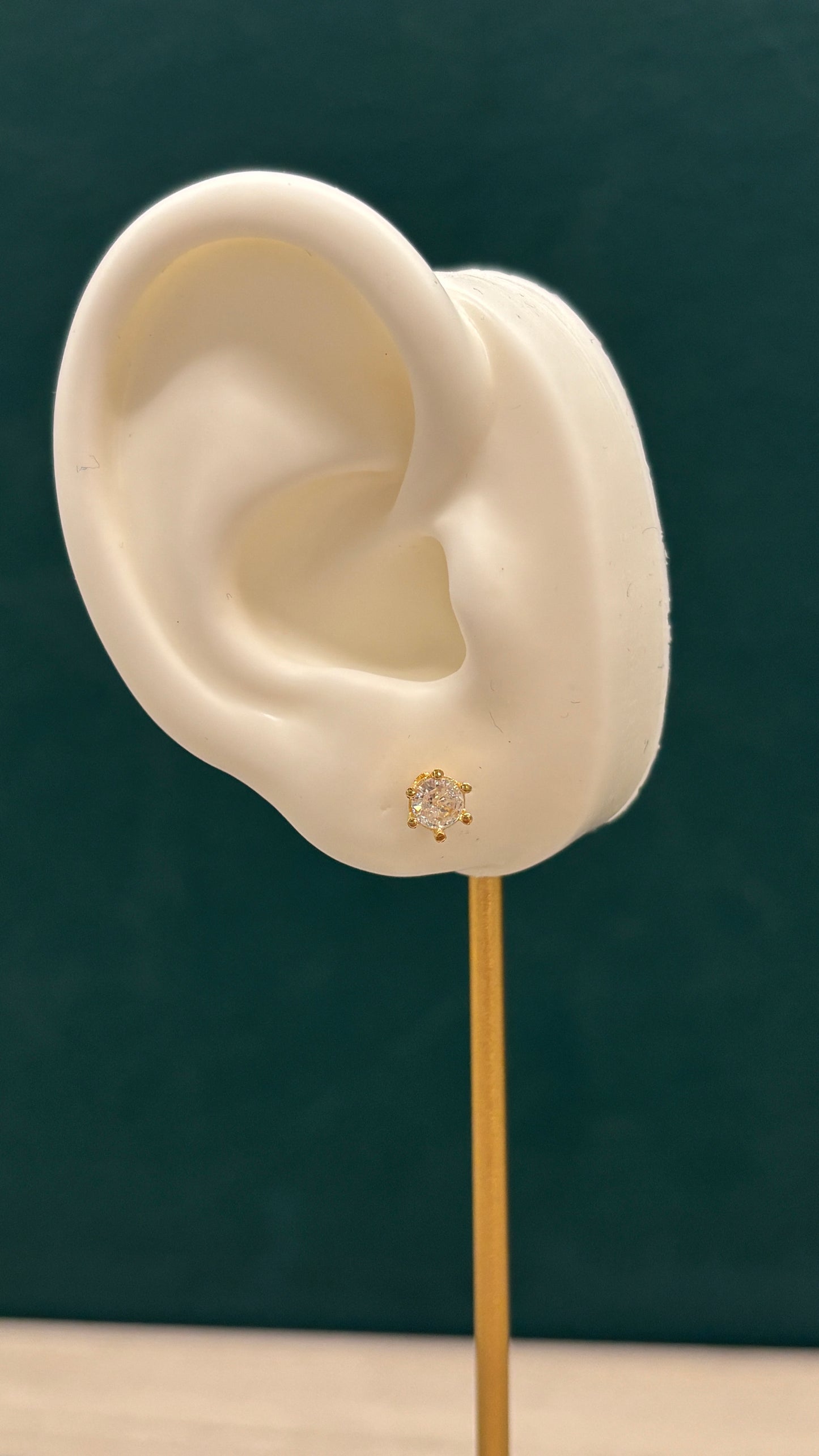 Topos circon grande / Oro nacional - 1.1 gr