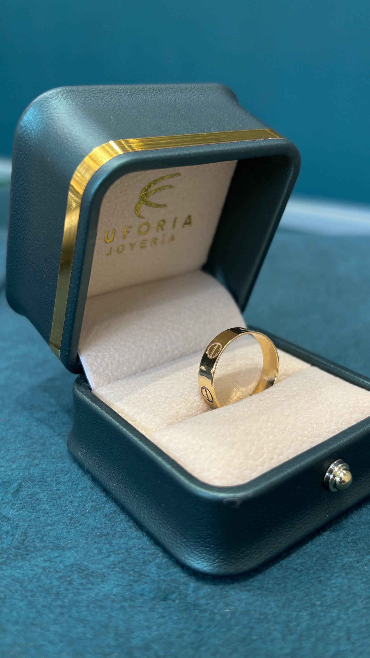 Argolla CTR - Oro nacional / talla 7 - 2.0 gr