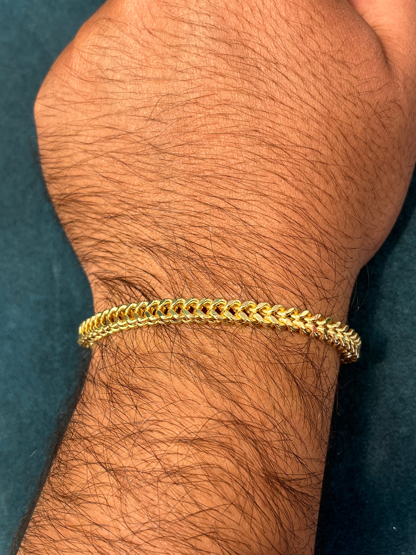 Pulso tejido franco / 19 cm / 10.6 gr / oro italiano