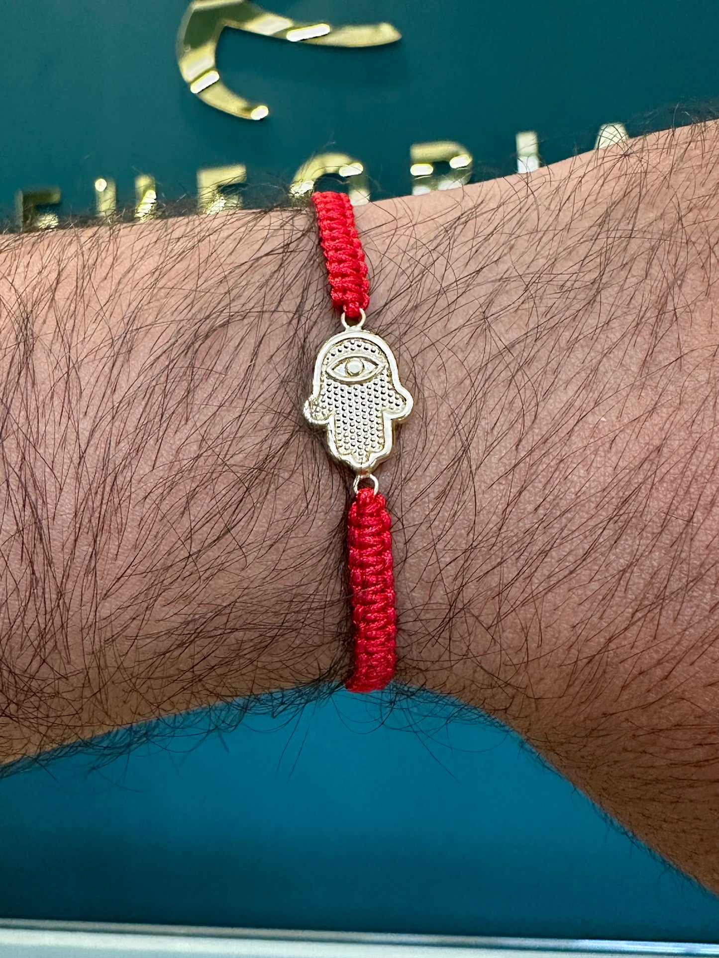 Manilla tejida herraje mano de hamsa-1.0 gr ( ideal para parejas )