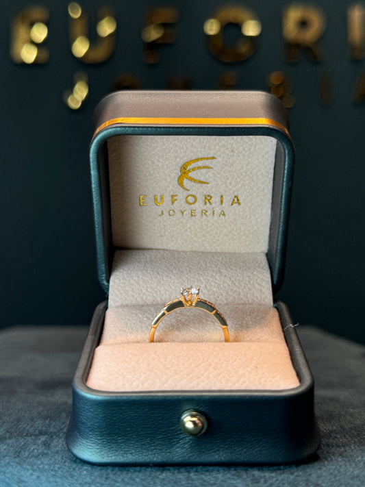 Anillo solitario circones / ORO NACIONAL