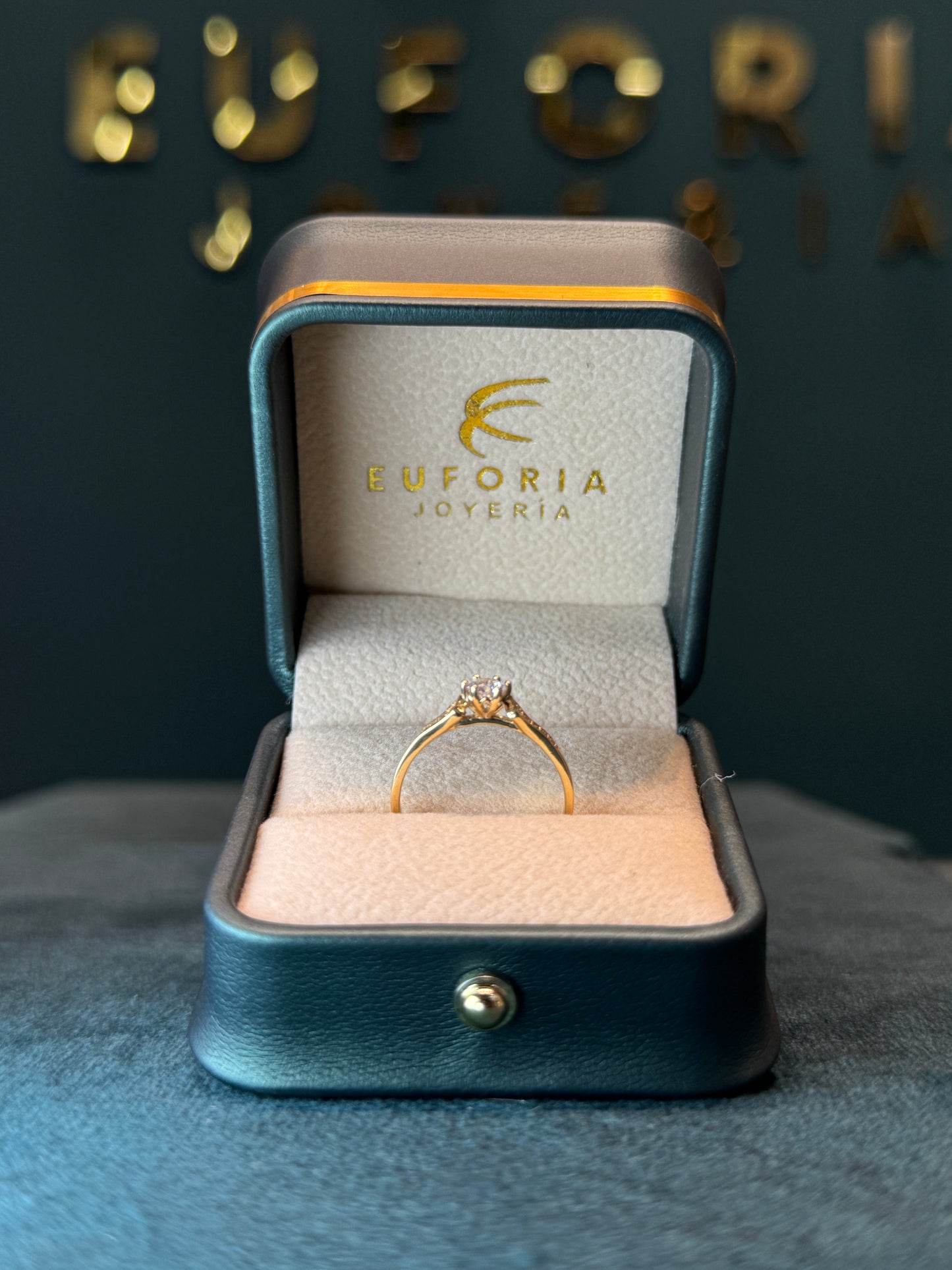 anillo solitario circones oro amarillo